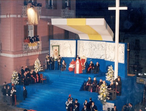 Altorilievo con Storie del Beato Vincenzo Romano